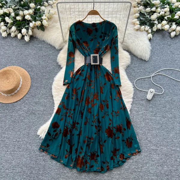 Roman-style O-Neck Tunic - Image 6