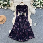 Roman-style O-Neck Tunic - Image 9