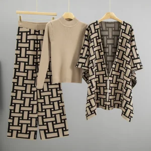 Women's Casual Style Autumn Breathable Polyester/Nylon Sweater Set Geometric Pattern High-End Shawl Design New Fashionable