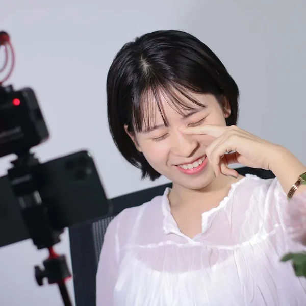 Ulanzi VL49 6W Mini Vlog LED Fill Light White 2000mAh 5500K Zoom Lighting Photographic Lighting Video Phone Selfie Fill Lamps - Image 32