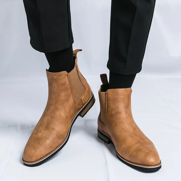 Men's British Style Retro Leather Chelsea Boots - Image 4