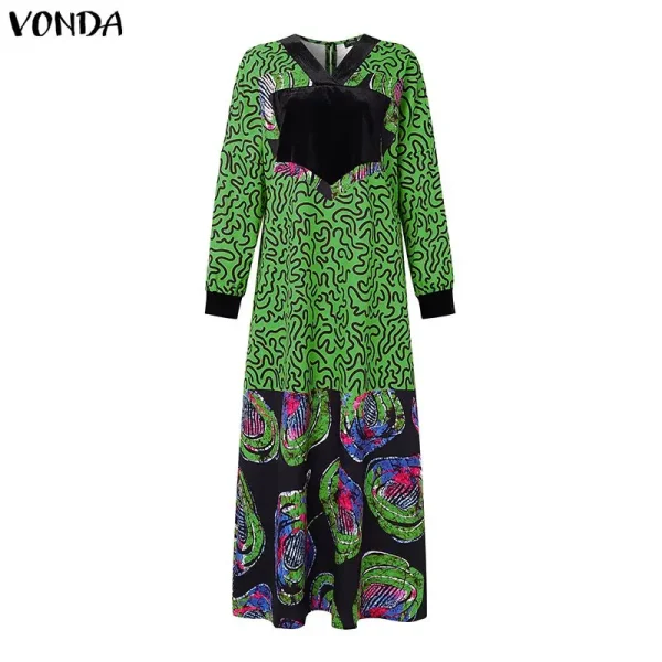 oversized silhouette and bat-wing or long sleeves - Image 17