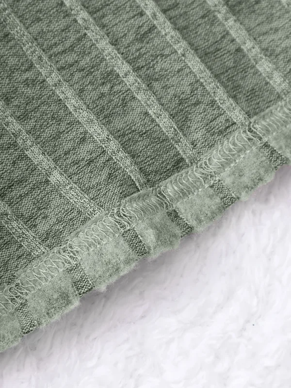 The Vibe: Casual & Daily Fashion - Image 4