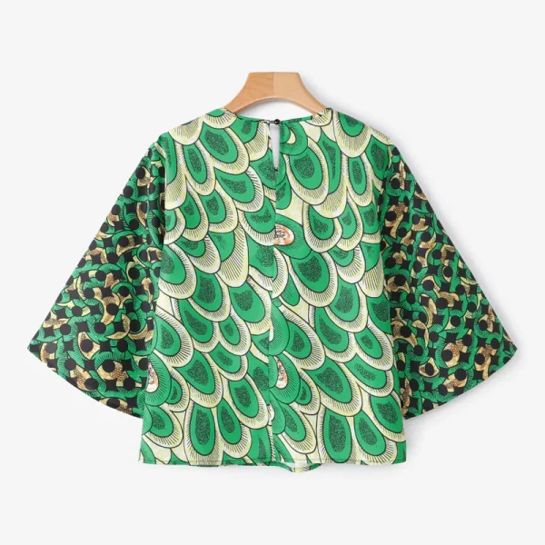 flare sleeves and oversized fit, - Image 15