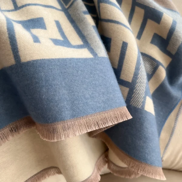 Luxury Two-Sided Print Pashmina Scarf - Image 12