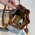 Top Handle Bucket Bag Set - Image 17