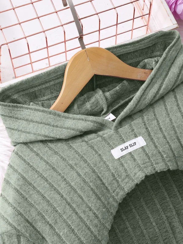 The Vibe: Casual & Daily Fashion - Image 3