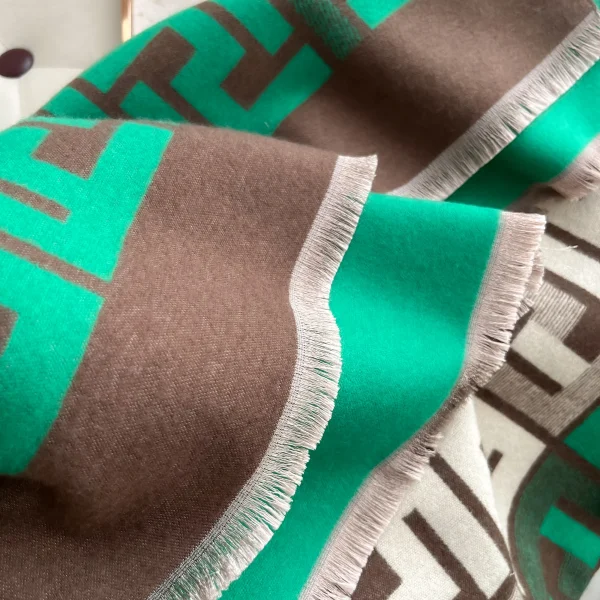 Luxury Two-Sided Print Pashmina Scarf - Image 9