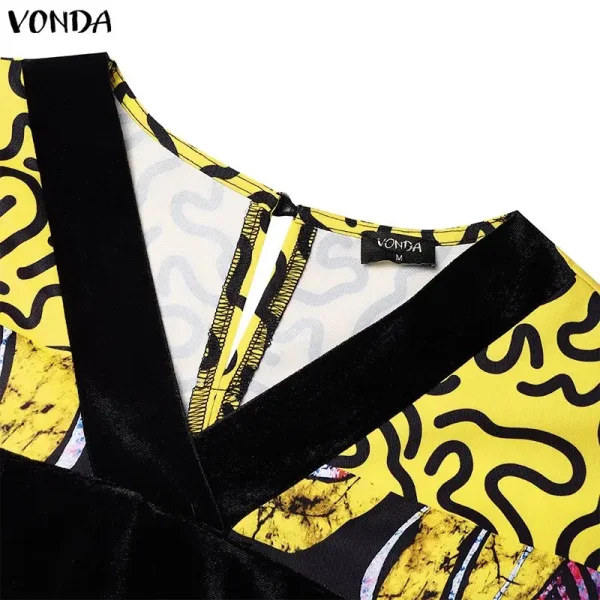 oversized silhouette and bat-wing or long sleeves - Image 21